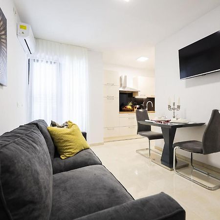 Lovely Apartment In Zadar With Wifi Ngoại thất bức ảnh