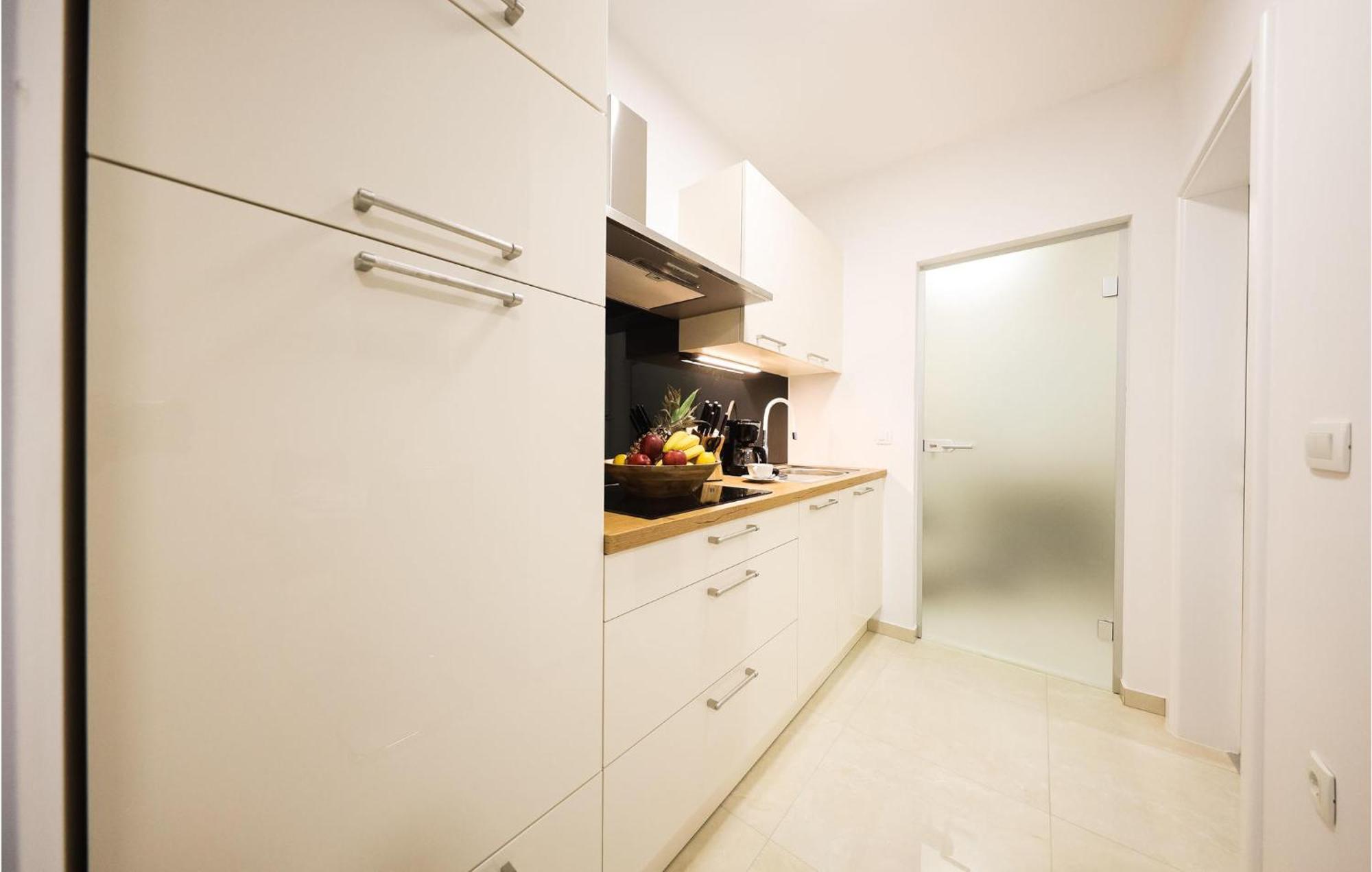 Lovely Apartment In Zadar With Wifi Ngoại thất bức ảnh