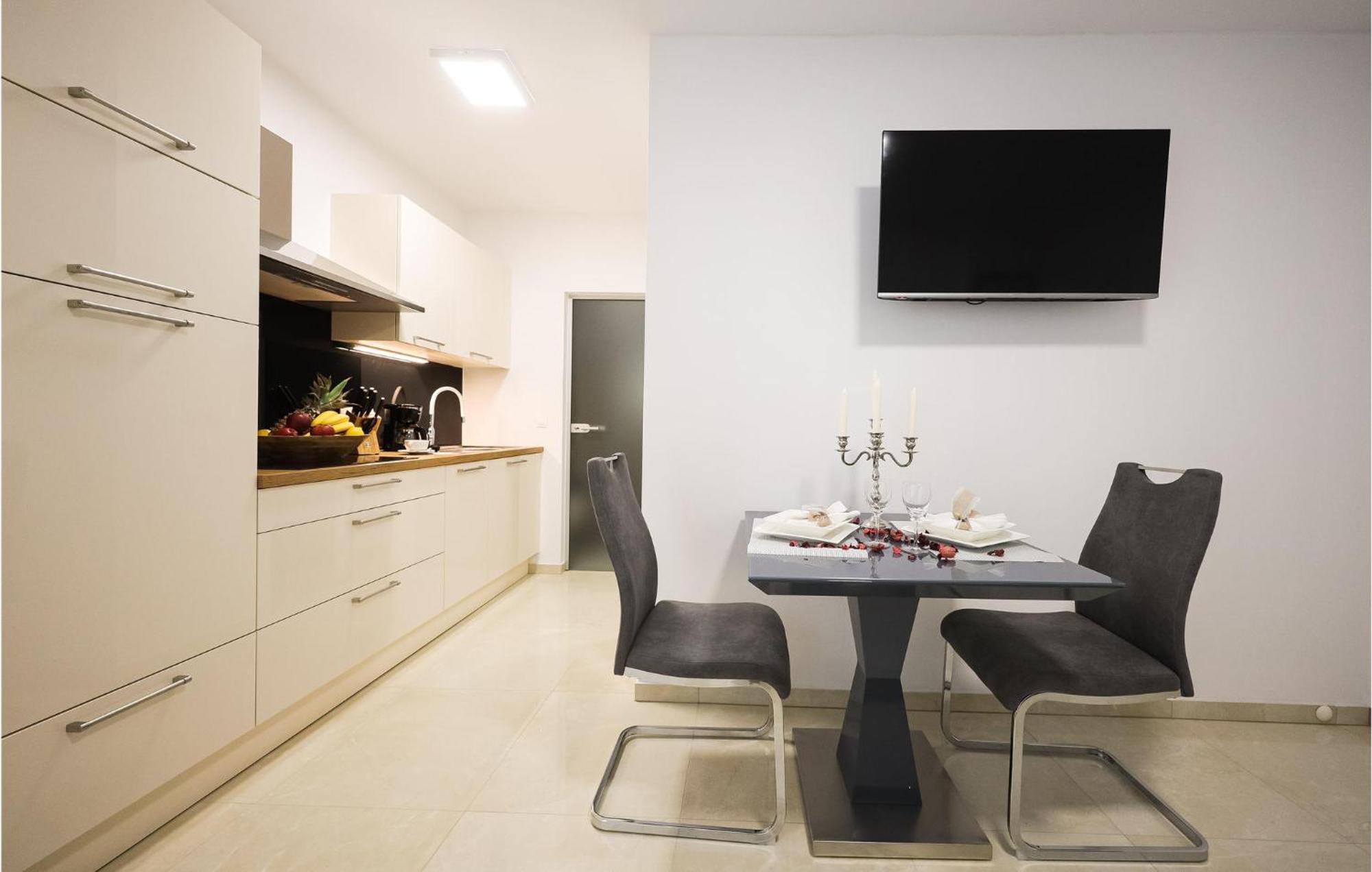 Lovely Apartment In Zadar With Wifi Ngoại thất bức ảnh