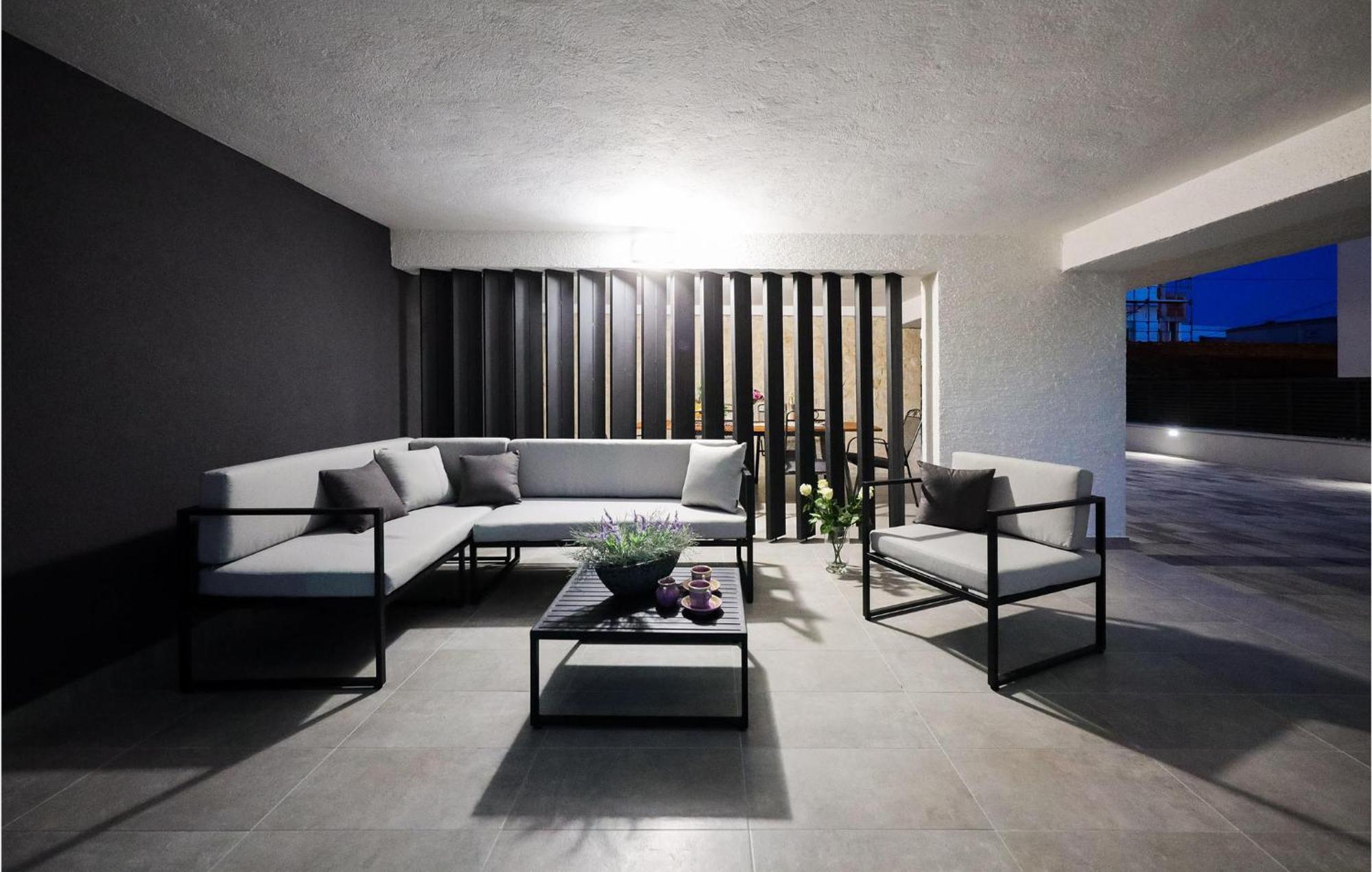 Lovely Apartment In Zadar With Wifi Ngoại thất bức ảnh