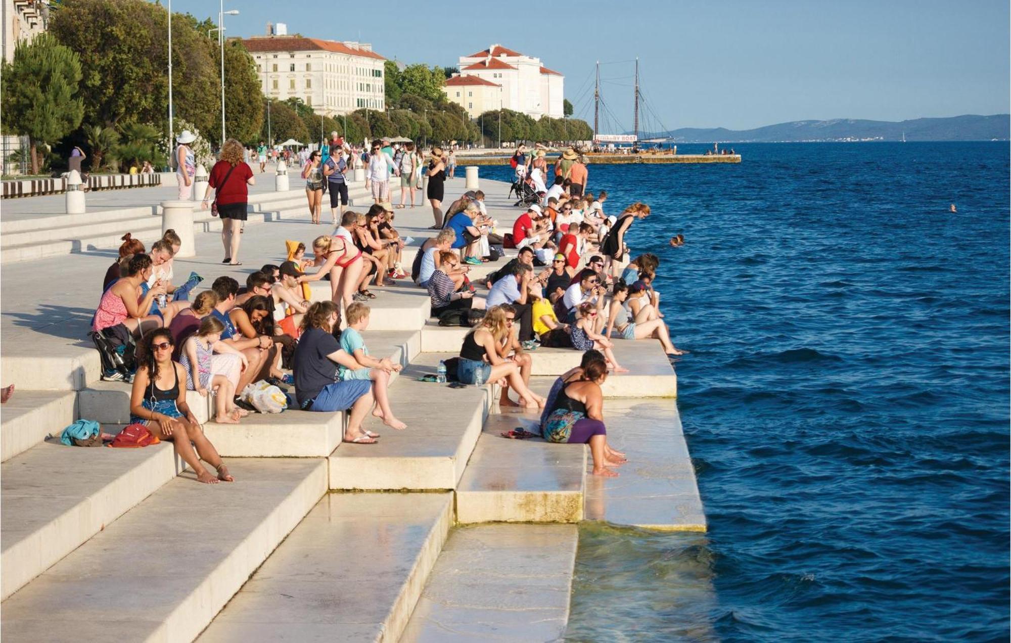 Lovely Apartment In Zadar With Wifi Ngoại thất bức ảnh